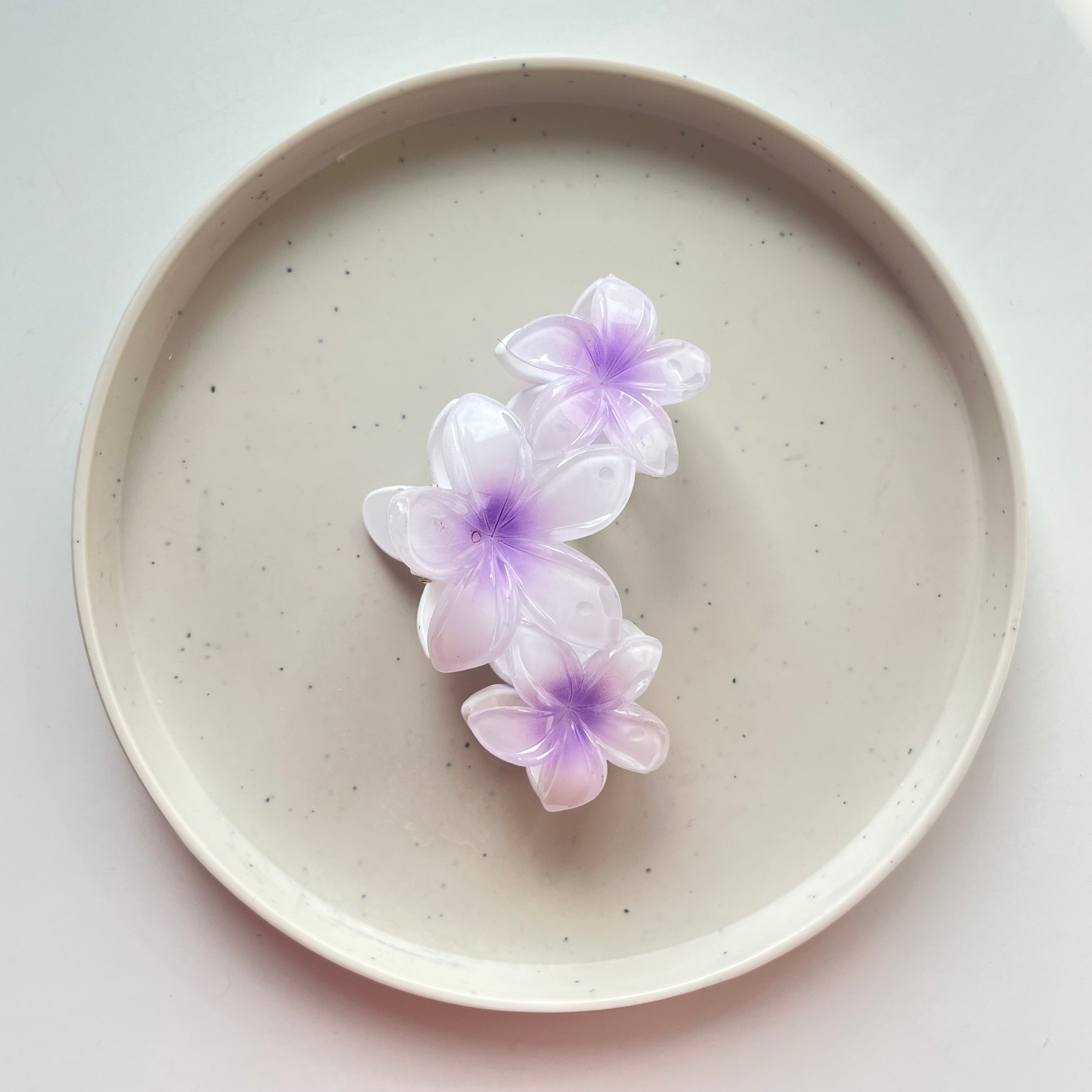 Aurora Bloom – Large Floral Claw